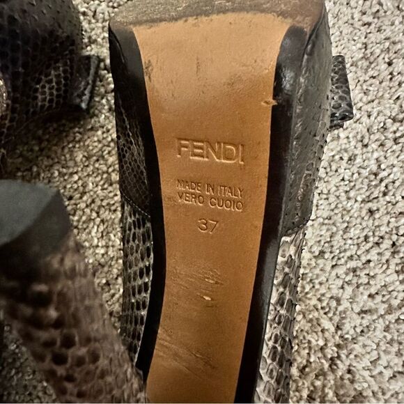 FENDI Black and Silver Snakeskin Bow Peep Tow Platform High Heels Pumps Size 37 - Picture 9 of 9